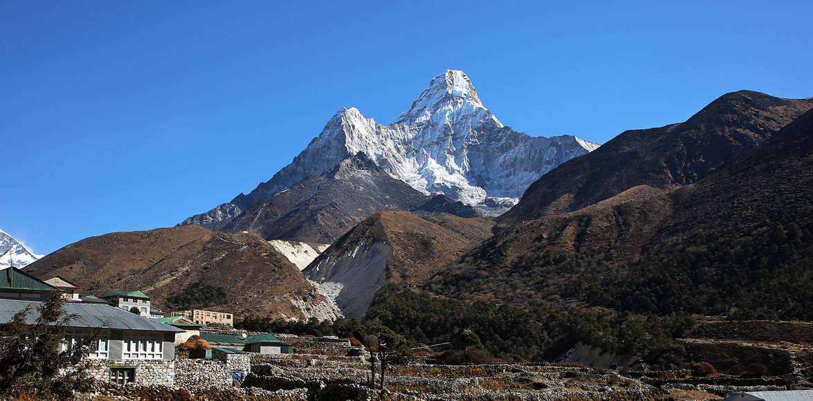 Amadablam Base Camp Trek