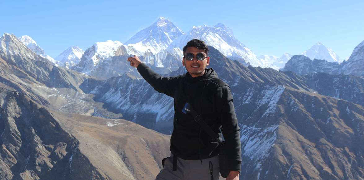 Himalayan View on Gokyo - Renjo La pass Trek